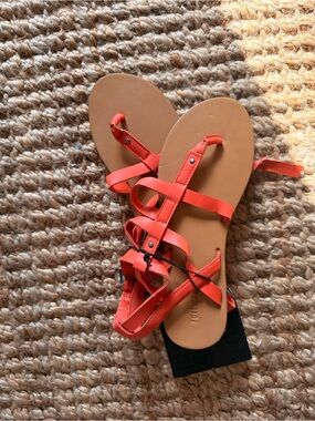 Nwt Forever 21 Coral Lace-Up Gladiator Sandals